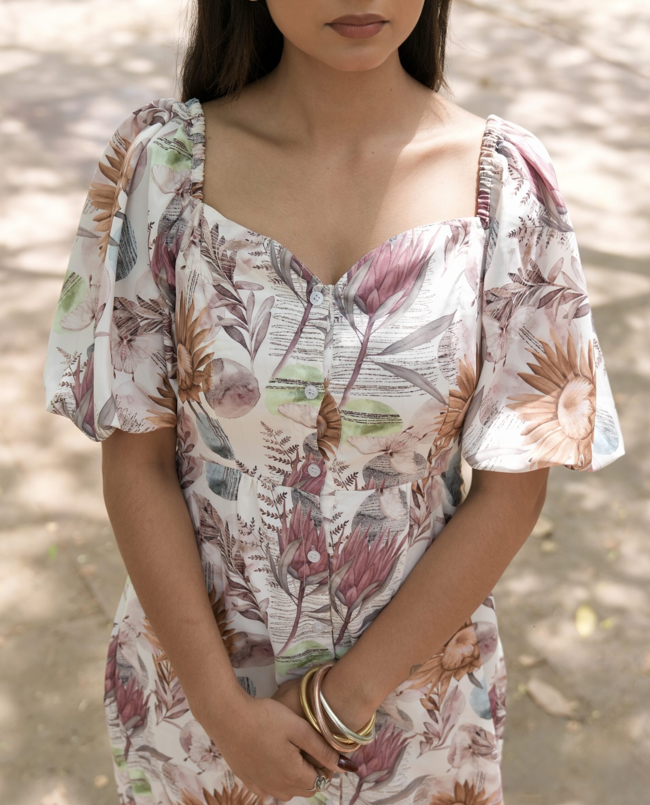 Vintage Blush Meadow Midi Dress - Image 4